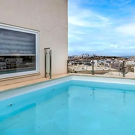Penthouse In Ta Xbiex, Pool & Seaview Sliema