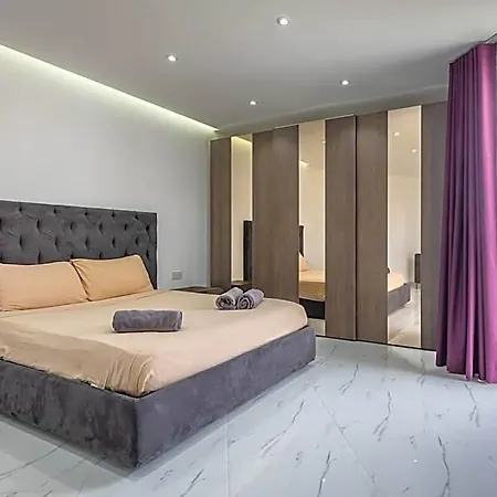 Penthouse In Ta Xbiex, Pool & Seaview 4* Sliema