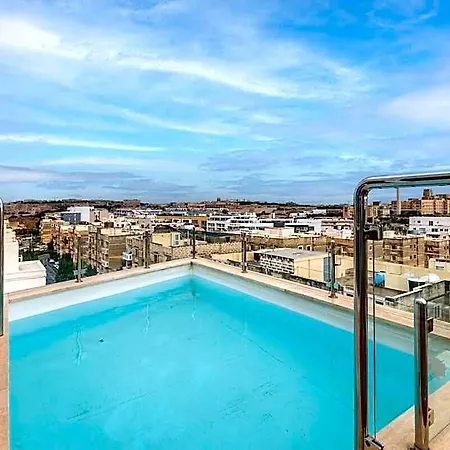 Penthouse In Ta Xbiex, Pool & Seaview 4* Sliema