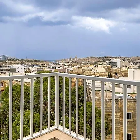 Penthouse In Ta Xbiex, Pool & Seaview 4* Sliema
